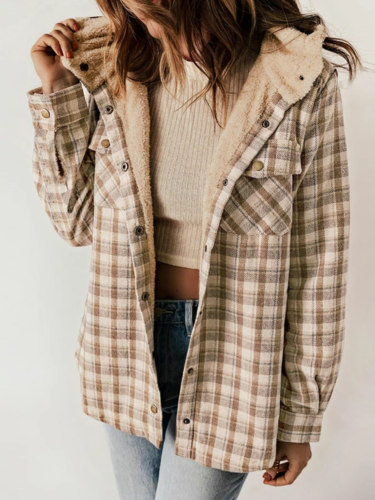 Hannah – Chic Plaid Jacket