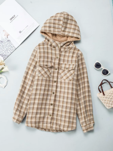 Hannah – Chic Plaid Jacket