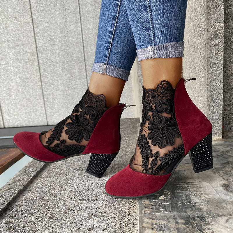 Nancy – Chic Lace Heeled Boots