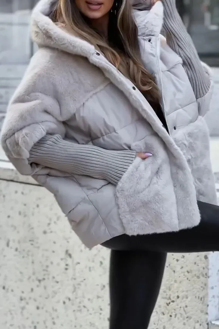 Gwyneth – Plush Comfort Hooded Jacket