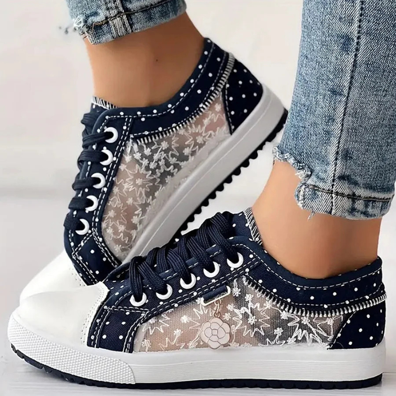 Cordelia – Elegant Floral Sneakers