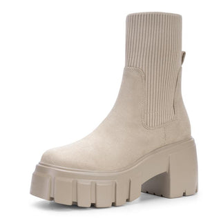 Ava – Chunky Slip-On Chelsea Ankle Boots