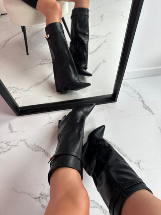 Serena – Black Leather Boots