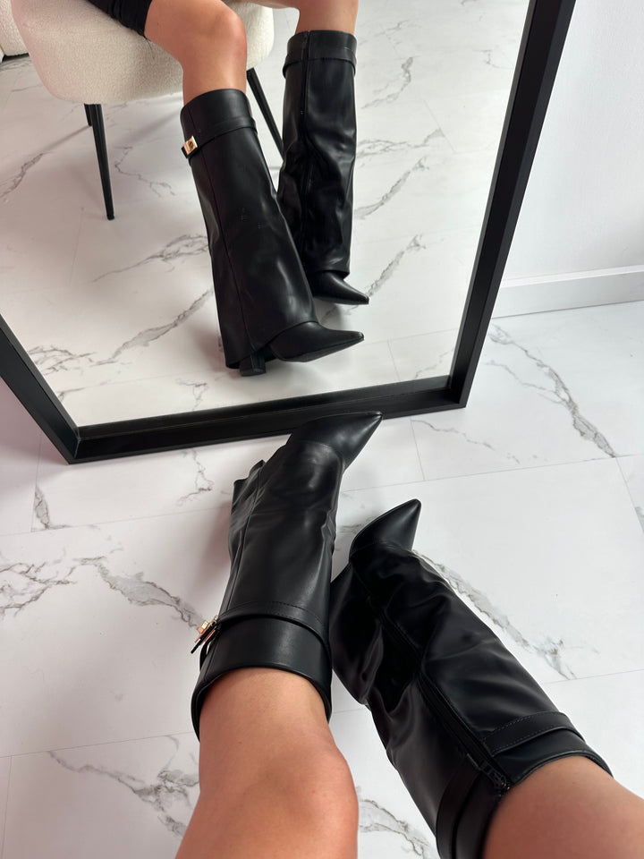 Serena – Black Leather Boots