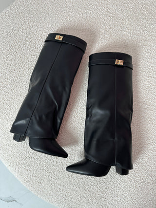 Serena – Black Leather Boots