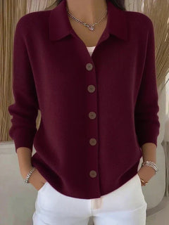 Josefina | Strickjacke mit Kragen und Knöpfen