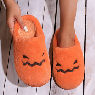 Dětské plyšové pantofle s motivem dýně na Halloween