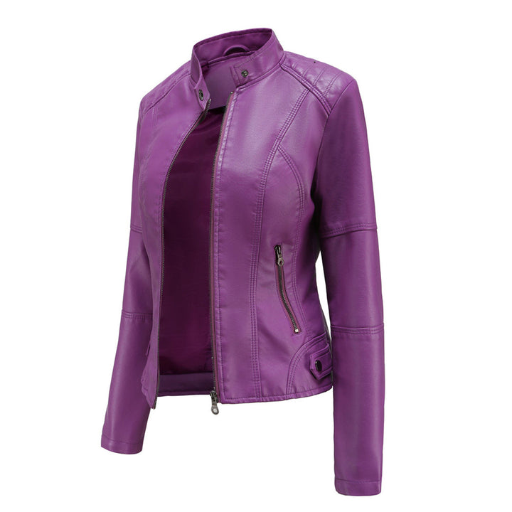 Sonia – Sleek Zip-Up Jacket