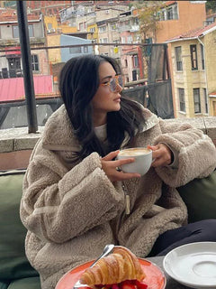 Isla – Luxe Teddy Jacket