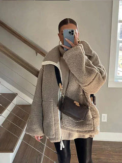 Isla – Luxe Teddy Jacket